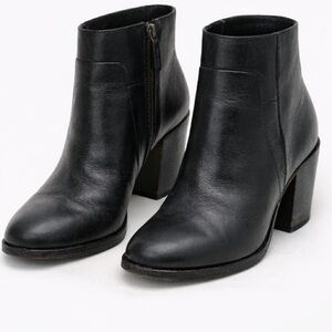 Loeffler Randall Black Leather Ankle Boots
Size 8 (marked 8B)
